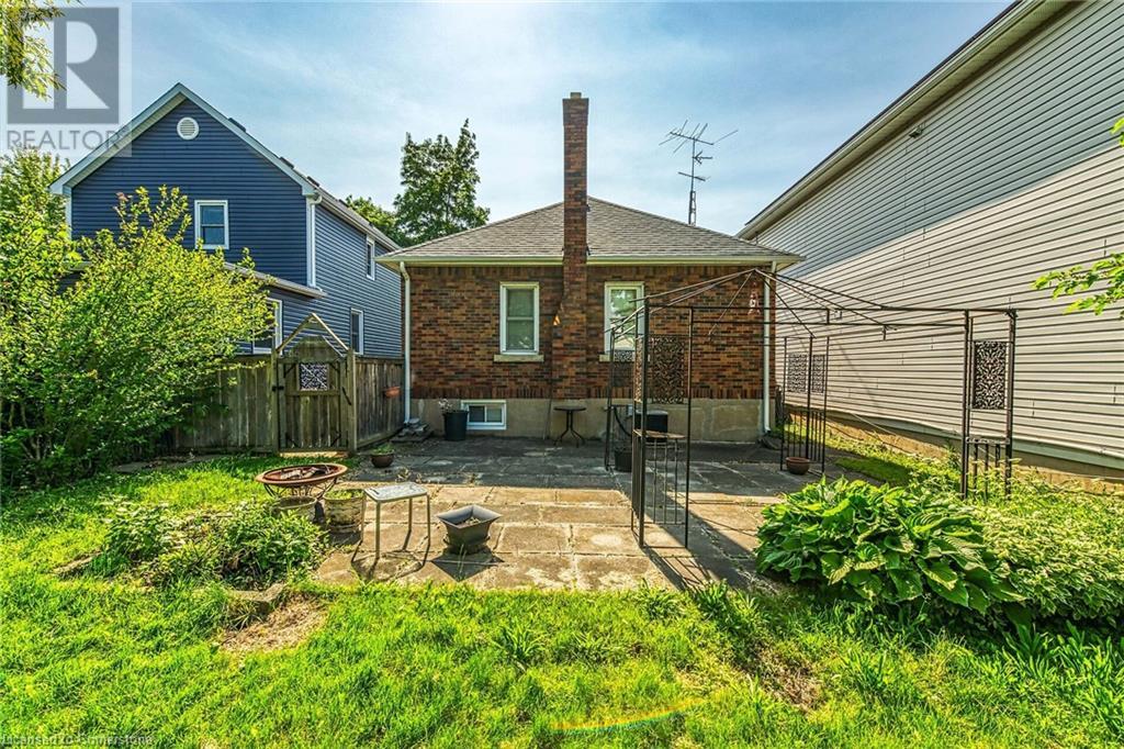 Photo 28 of 70 Concord Avenue Avenue, St Catharines ON