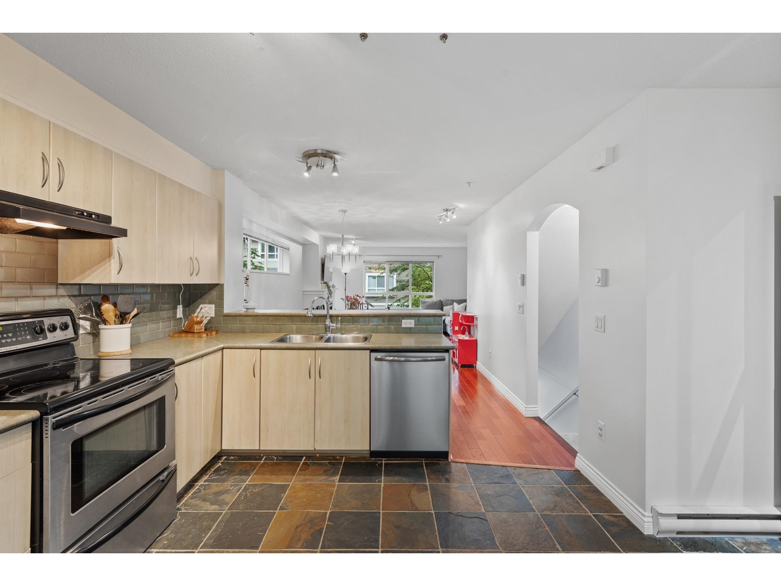Photo 11 of 86 6747 203 Street, Langley BC
