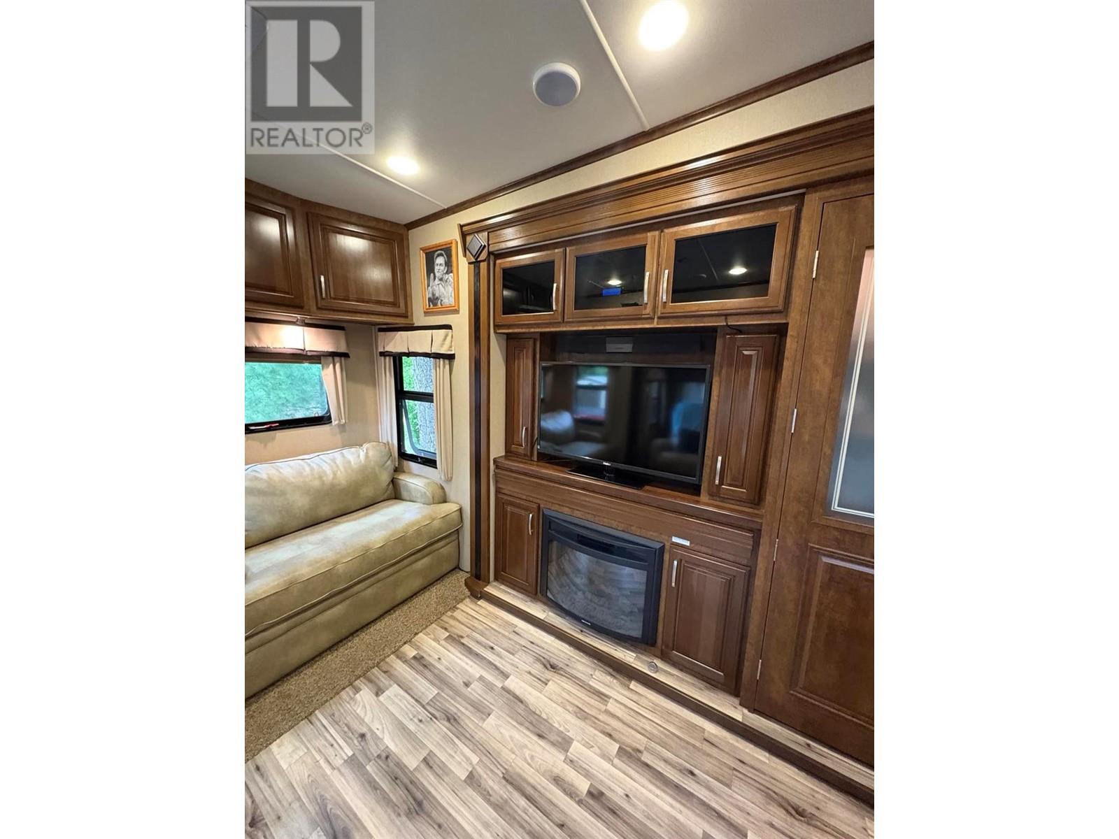 84 3453 Cessna Road, Enderby