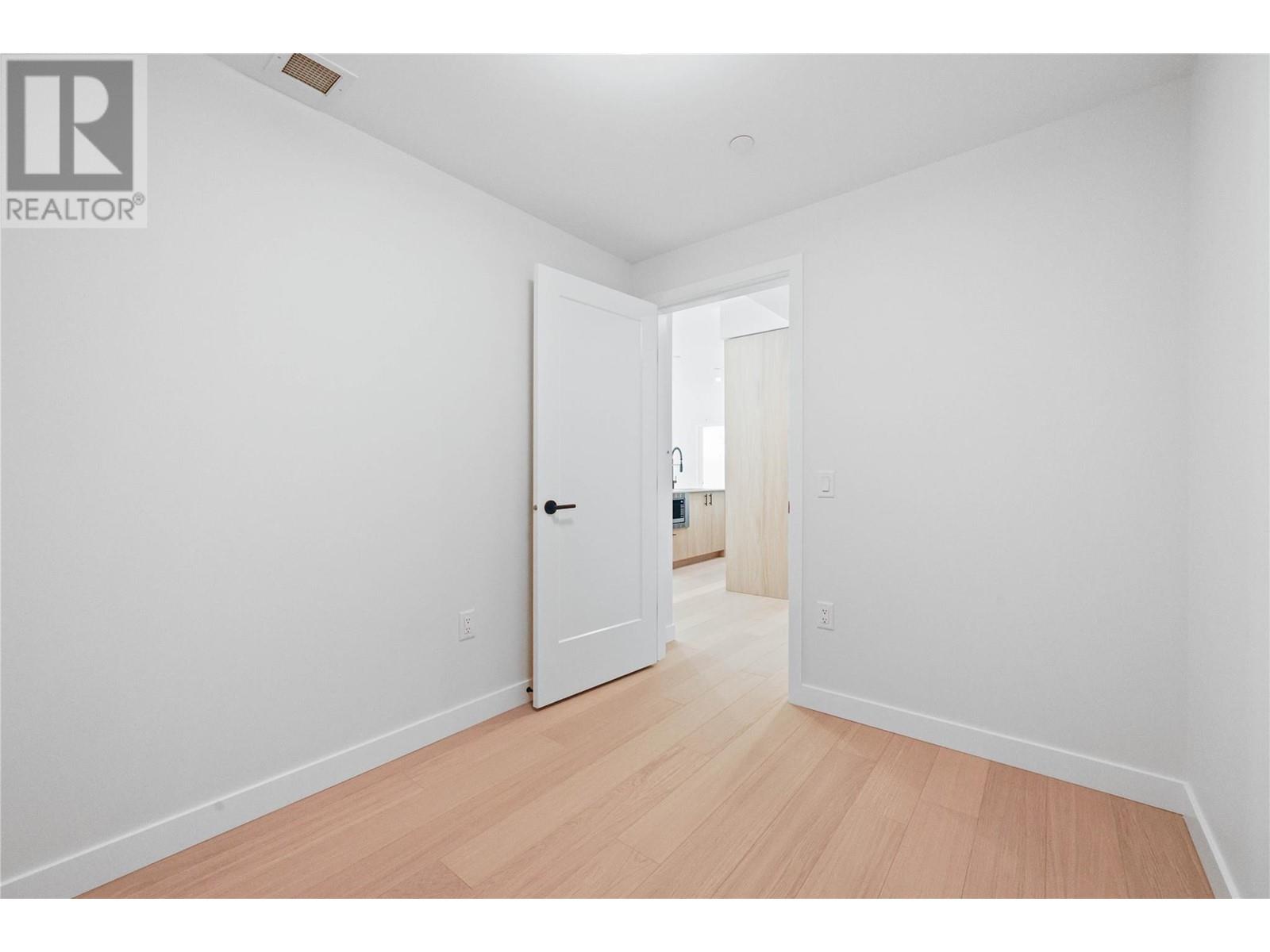 404 9652 Benchland Drive, Lake Country