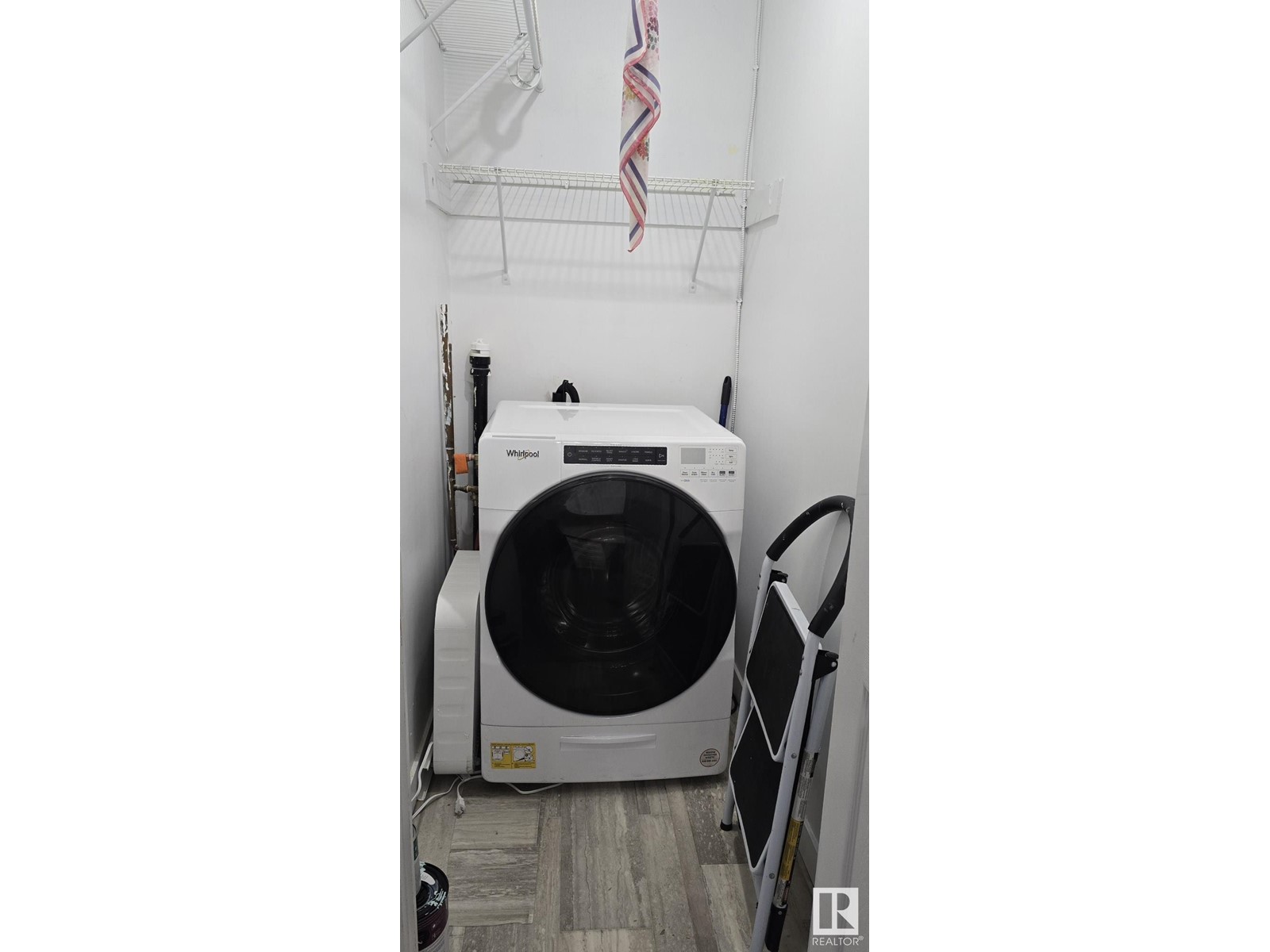 Photo 8 of 302 9725 82 Av Nw, Edmonton AB