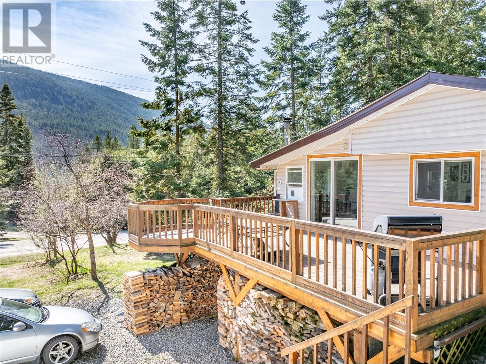 4720 GOAT RIVER  N Road, Arrow Creek