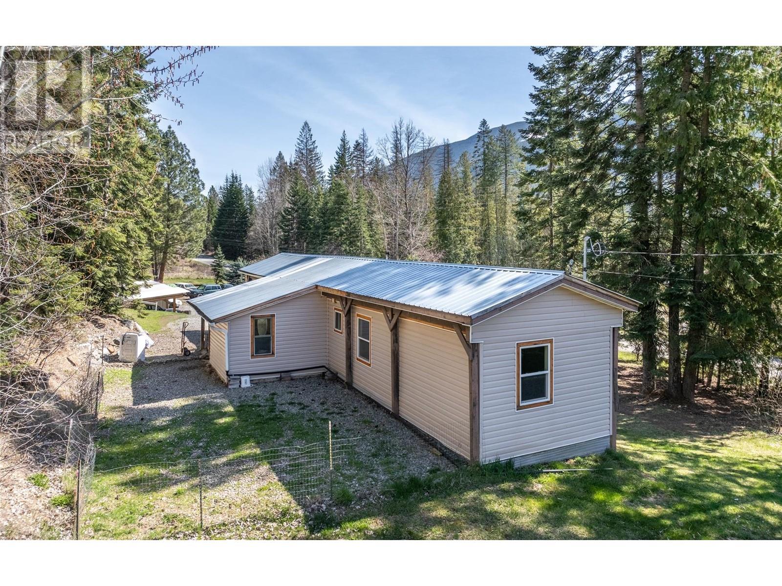 4720 GOAT RIVER  N Road, Arrow Creek