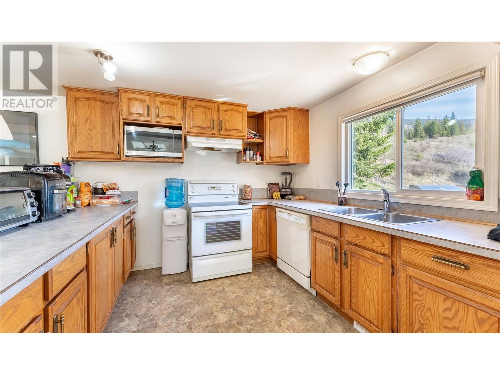 4720 GOAT RIVER  N Road, Arrow Creek