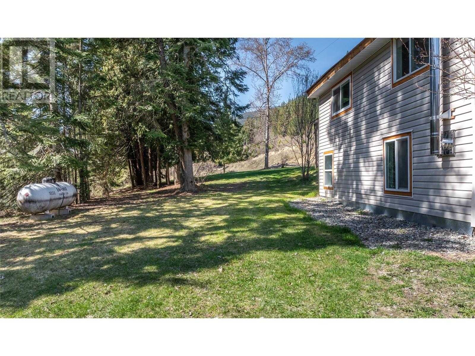 4720 GOAT RIVER  N Road, Arrow Creek