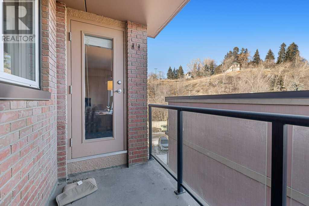 Single Family House for Sale in    Avenue NW Sunnyside Calgary 