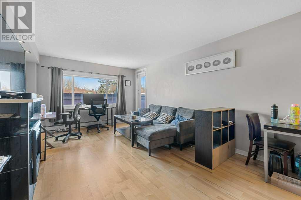 Single Family House for Sale in    Avenue NW Sunnyside Calgary 