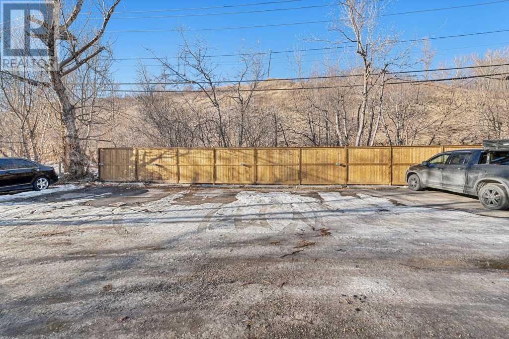Single Family House for Sale in    Avenue NW Sunnyside Calgary 