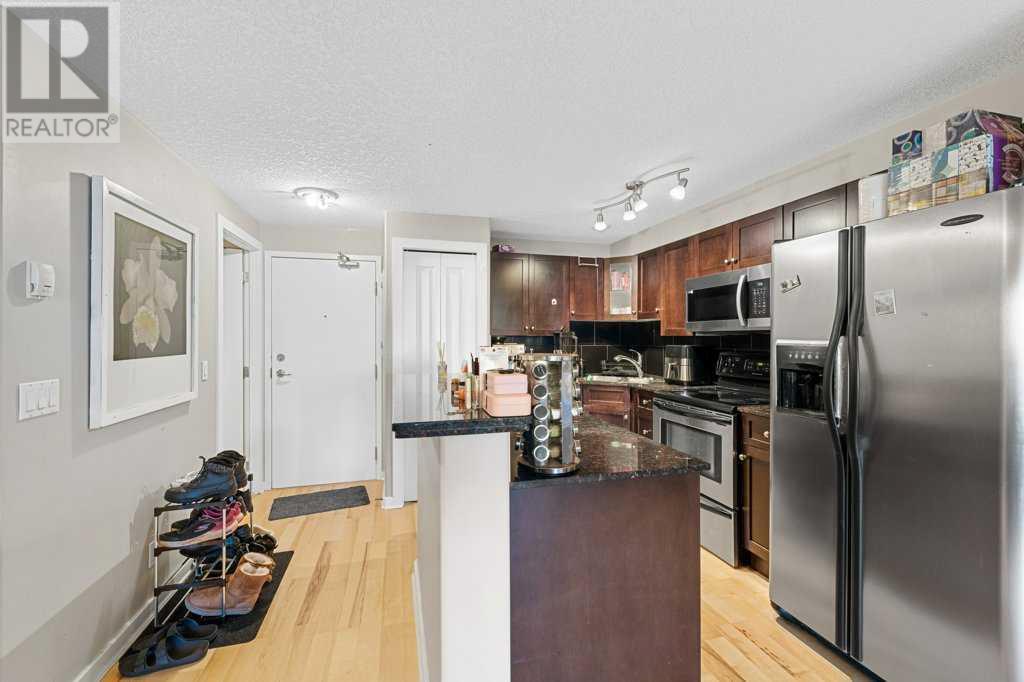 Single Family House for Sale in    Avenue NW Sunnyside Calgary 