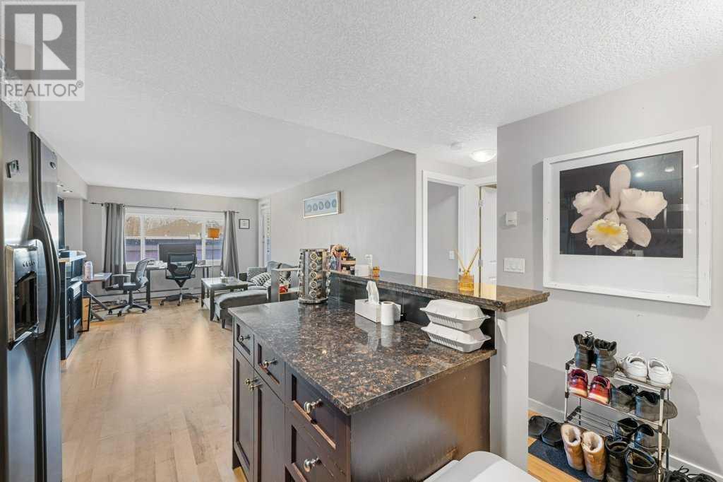 Single Family House for Sale in    Avenue NW Sunnyside Calgary 