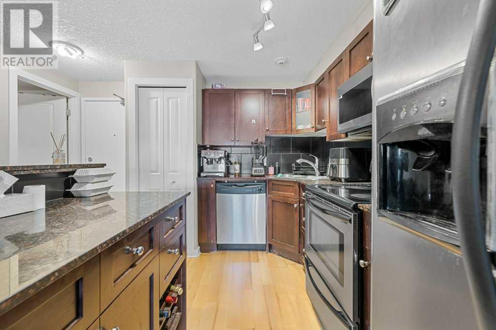 Single Family House for Sale in    Avenue NW Sunnyside Calgary 