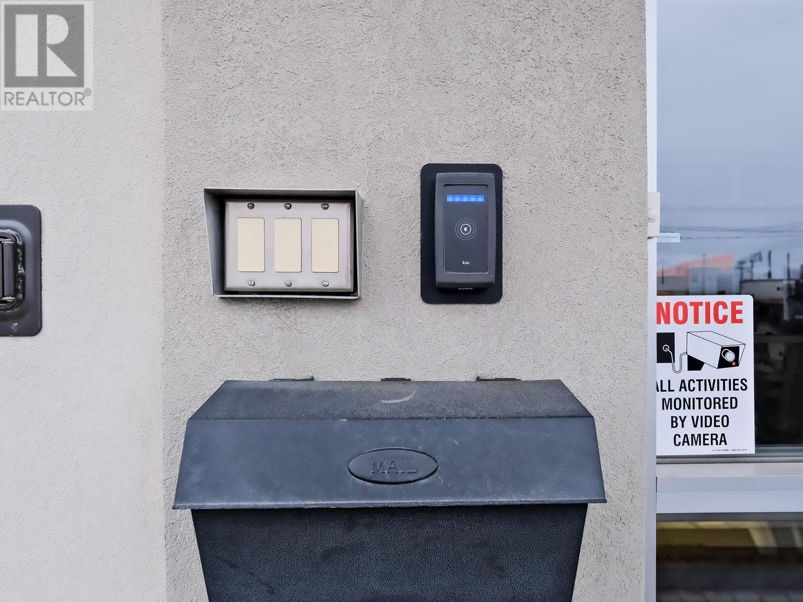 260 Okanagan Avenue E, Penticton