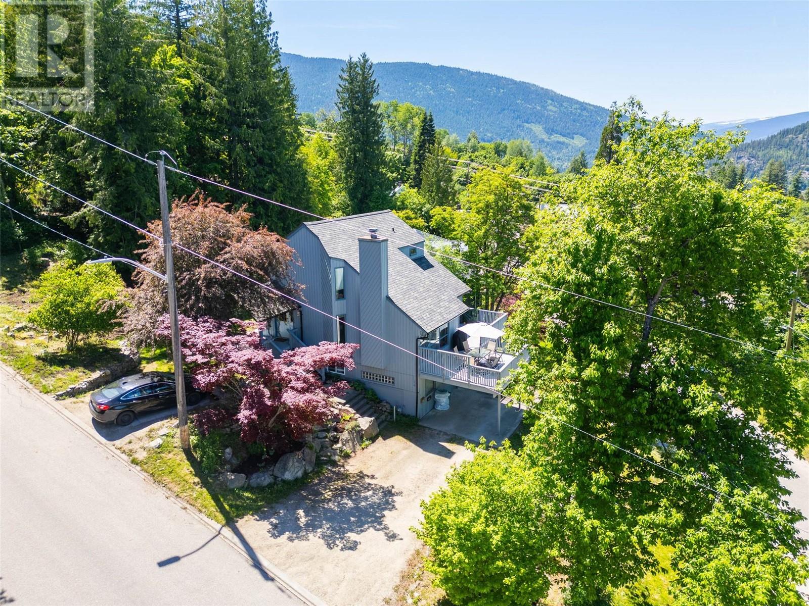 Photo 75 of 194 Trevor Street, Nelson BC