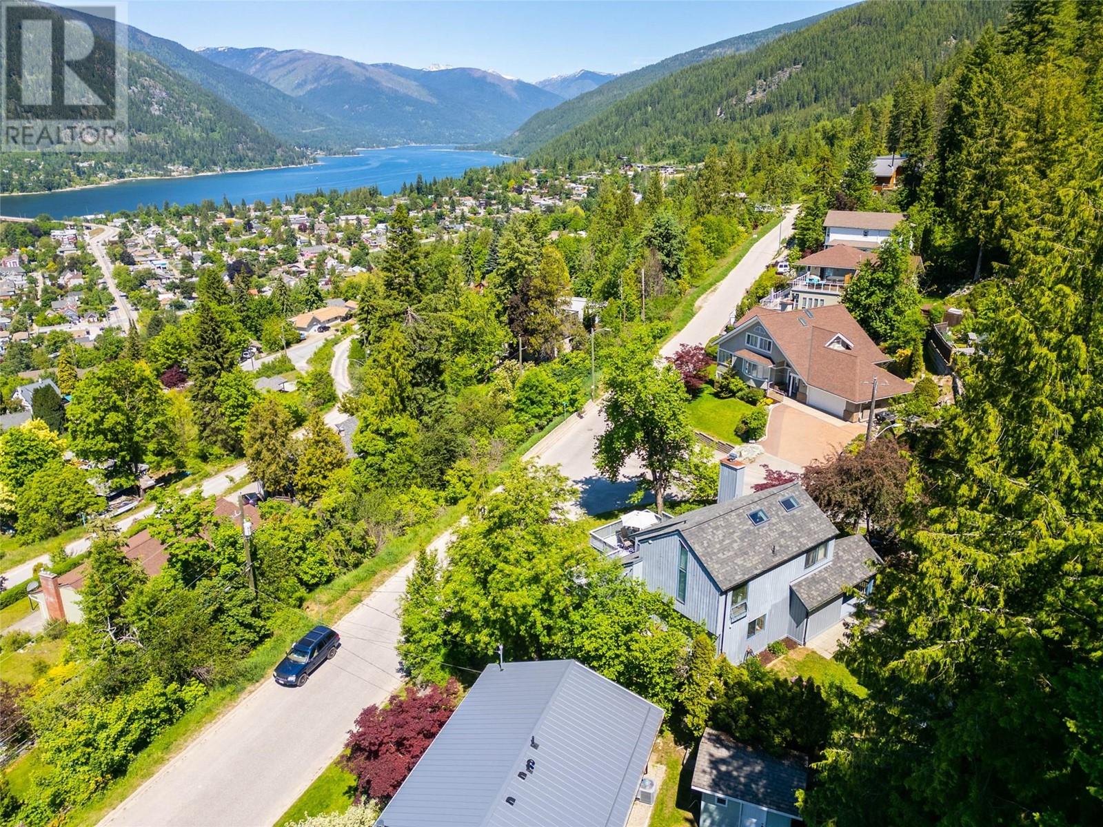 Photo 29 of 194 Trevor Street, Nelson BC