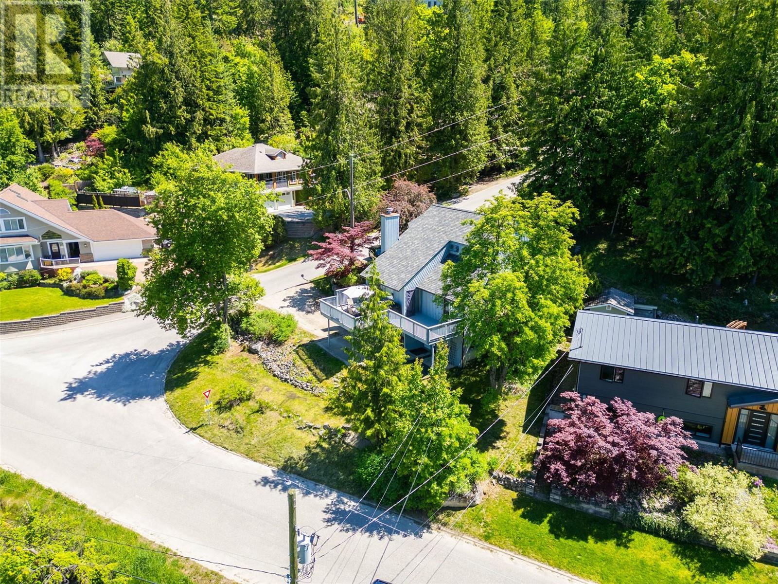 Photo 27 of 194 Trevor Street, Nelson BC