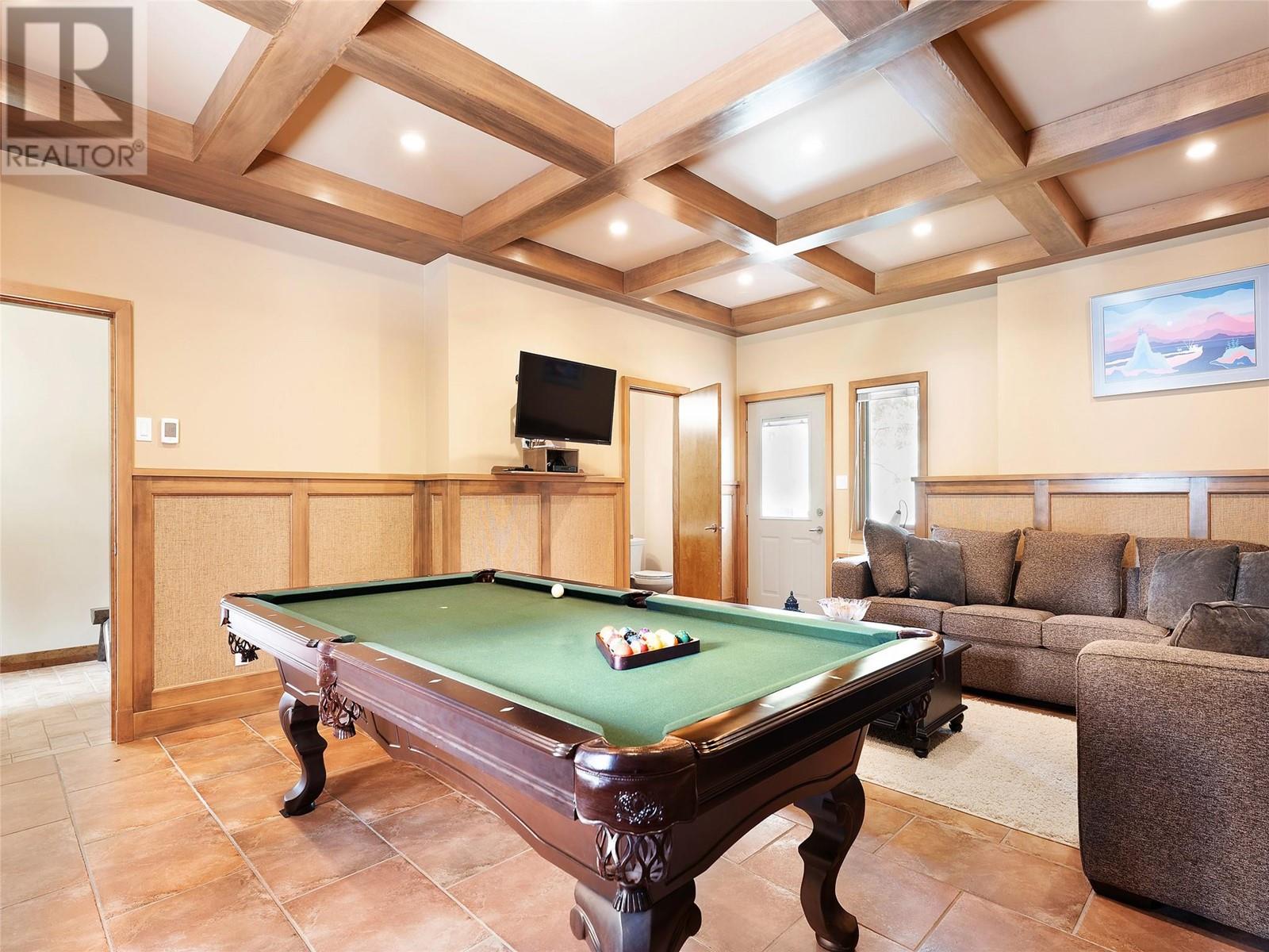 9 9900 Eastside Road, Vernon