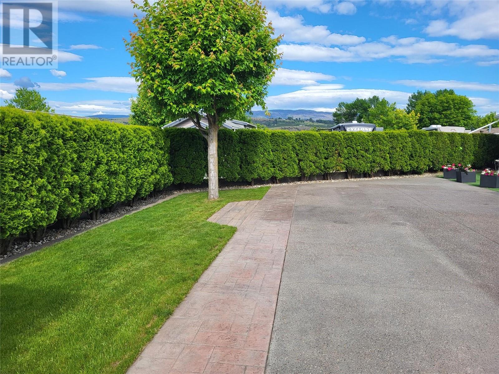 113 8000 Highland Road, Vernon