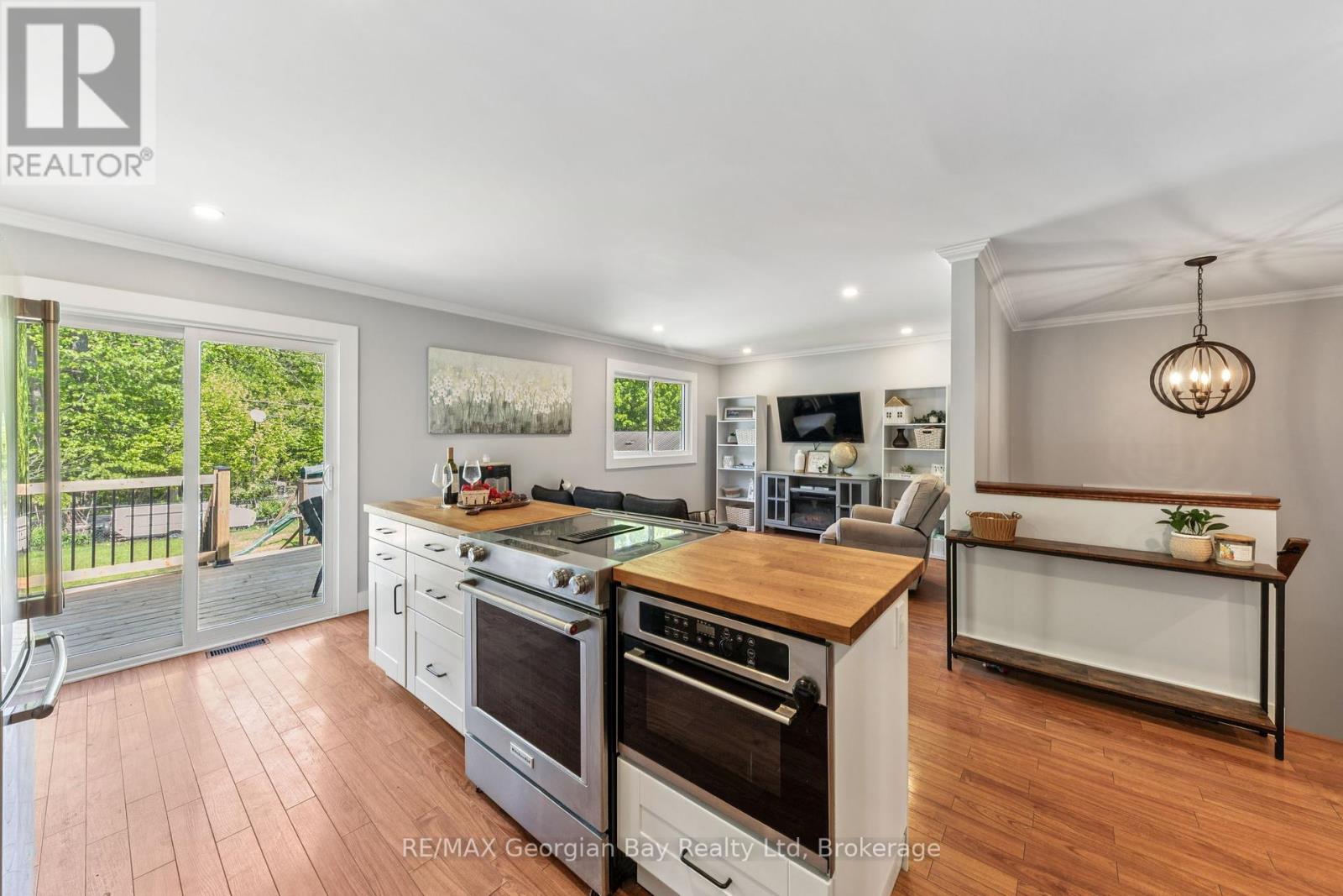 Photo 9 of 86 Mcarthur Drive, Penetanguishene ON
