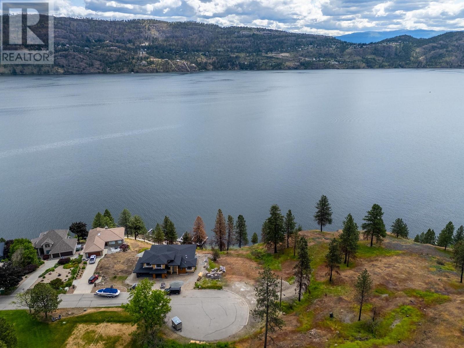 695 Westside Road North, Kelowna