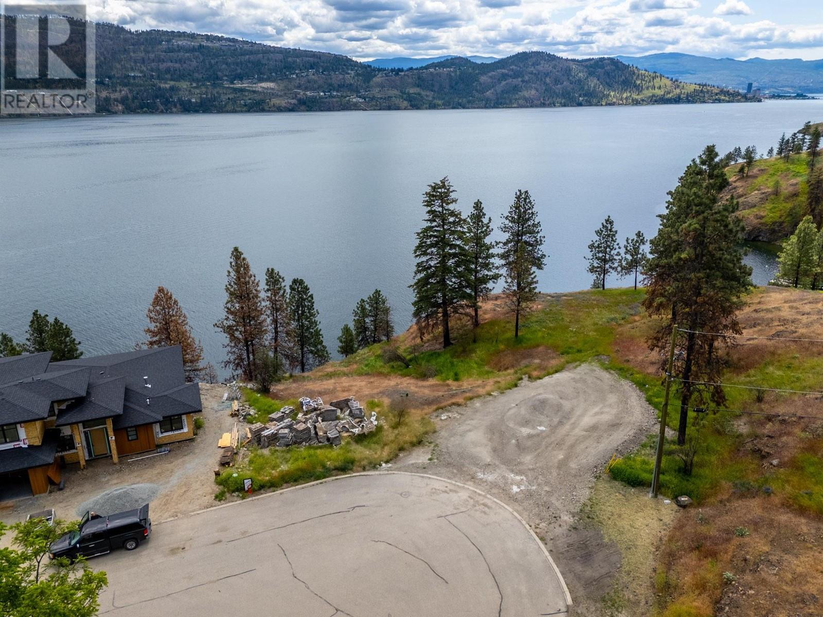 695 Westside Road North, Kelowna