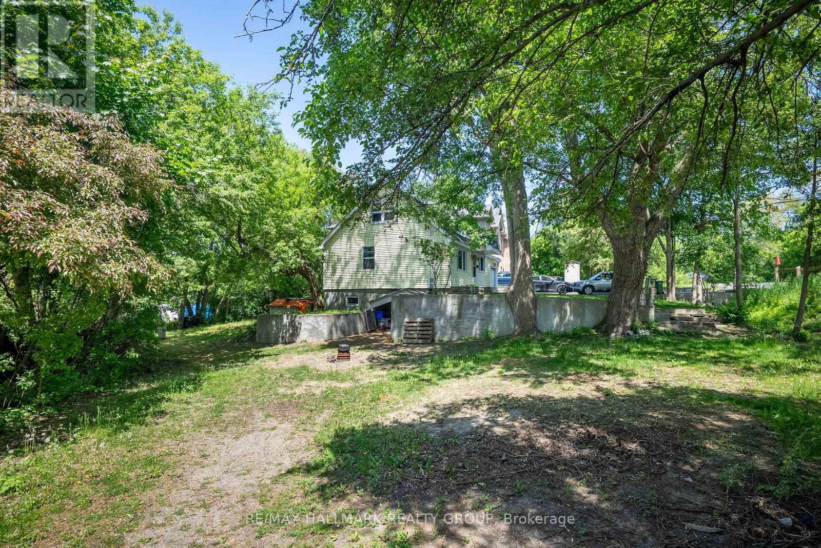 Photo 11 of 3055 Richmond Road, Ottawa ON