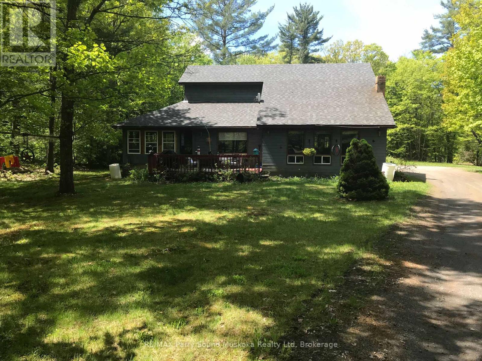 Photo 12 of 36 Windfall Lake Road, Seguin ON