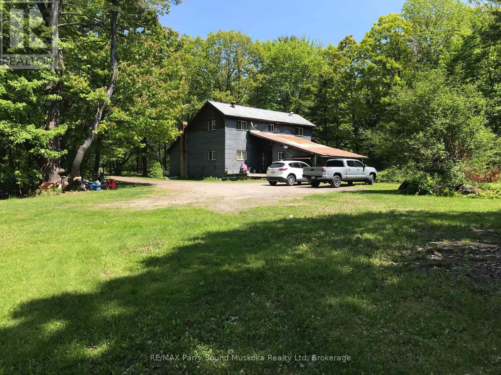 Photo 3 of 36 Windfall Lake Road, Seguin ON