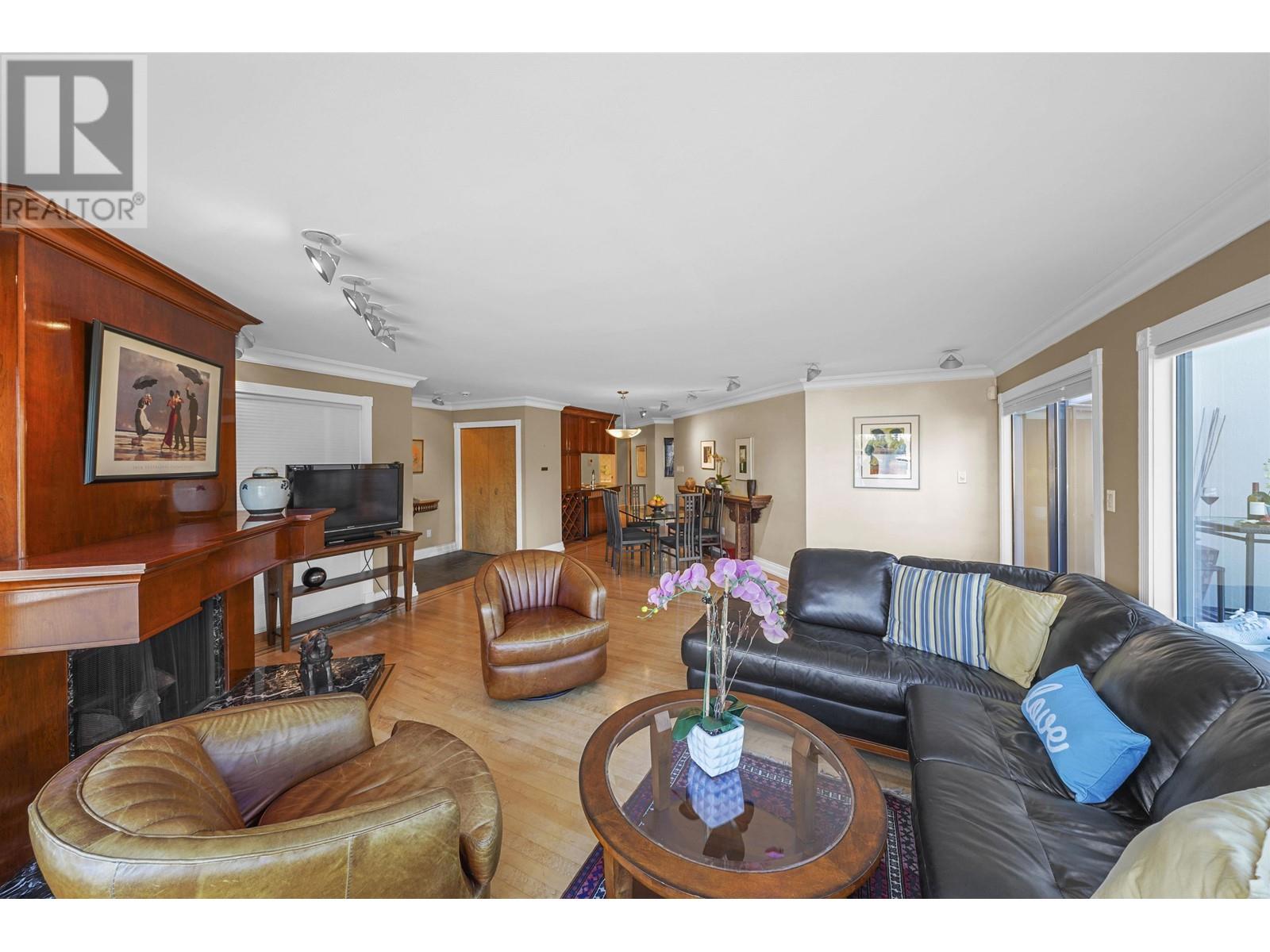 1130 IRONWORK PASSAGE, Vancouver