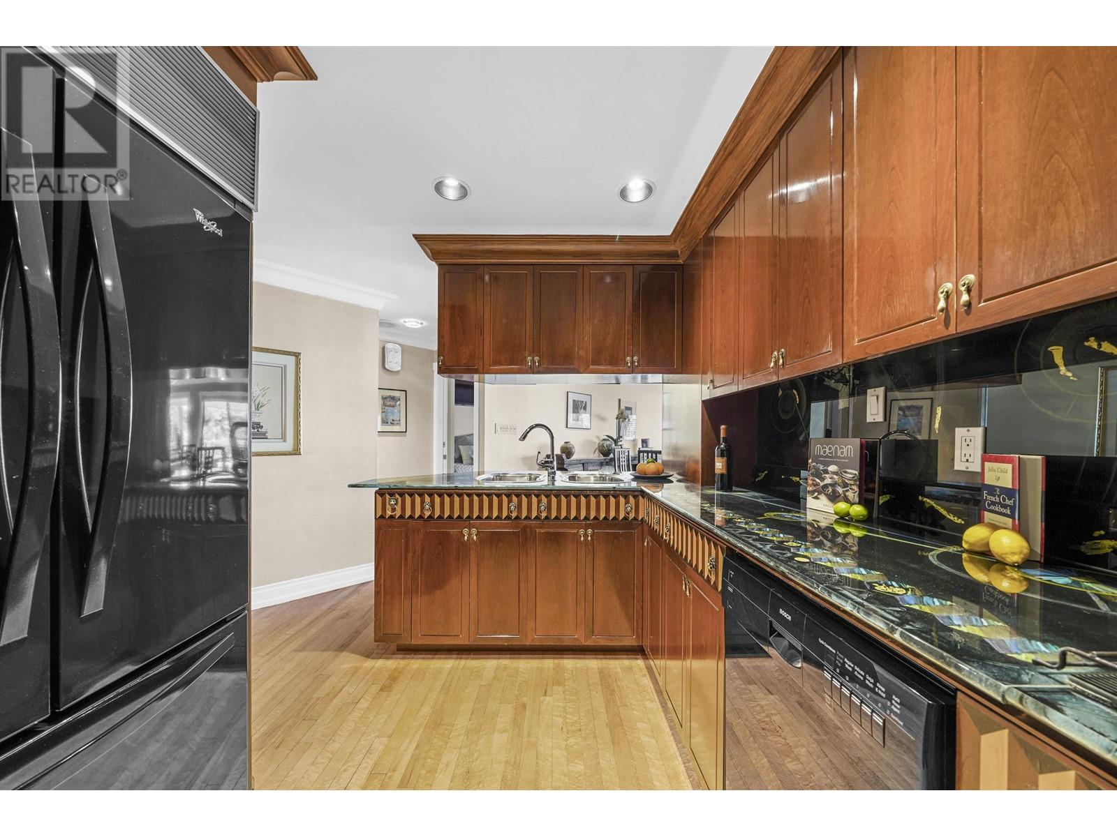 1130 IRONWORK PASSAGE, Vancouver