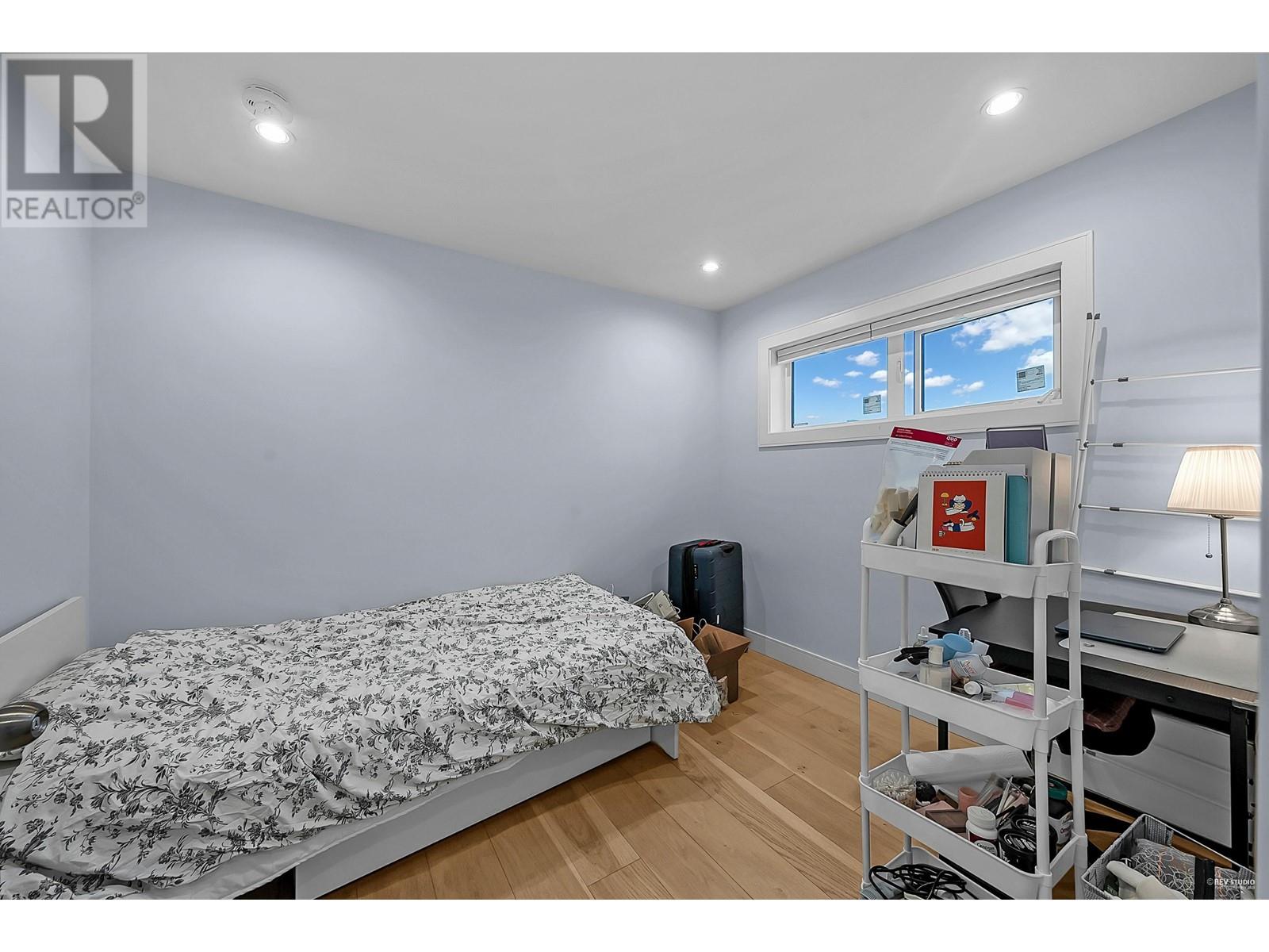 Photo 17 of 3429 Dundas Street, Vancouver BC