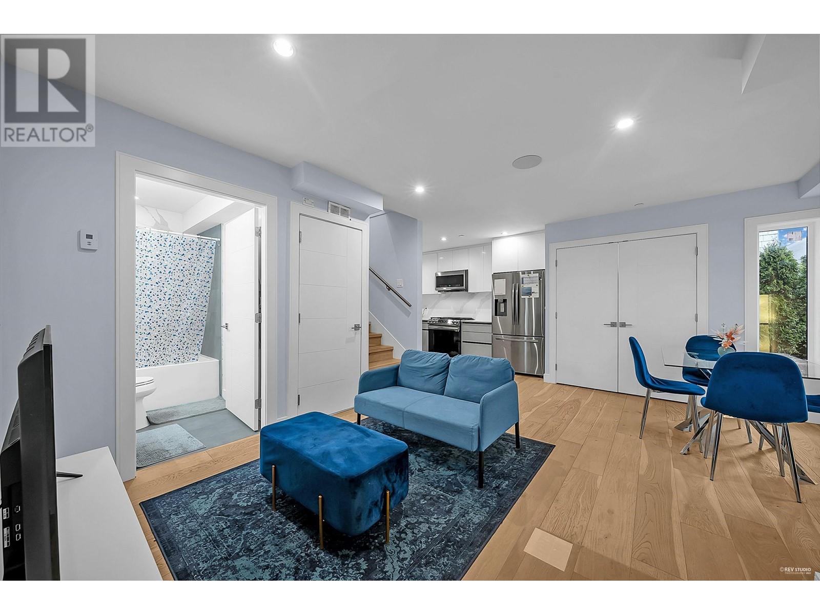 Photo 8 of 3429 Dundas Street, Vancouver BC