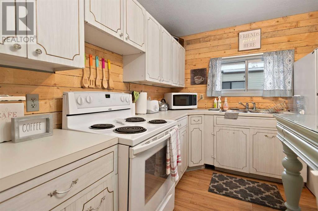 Photo 33 of 17 Jarvis Bay Drive, Sylvan Lake AB