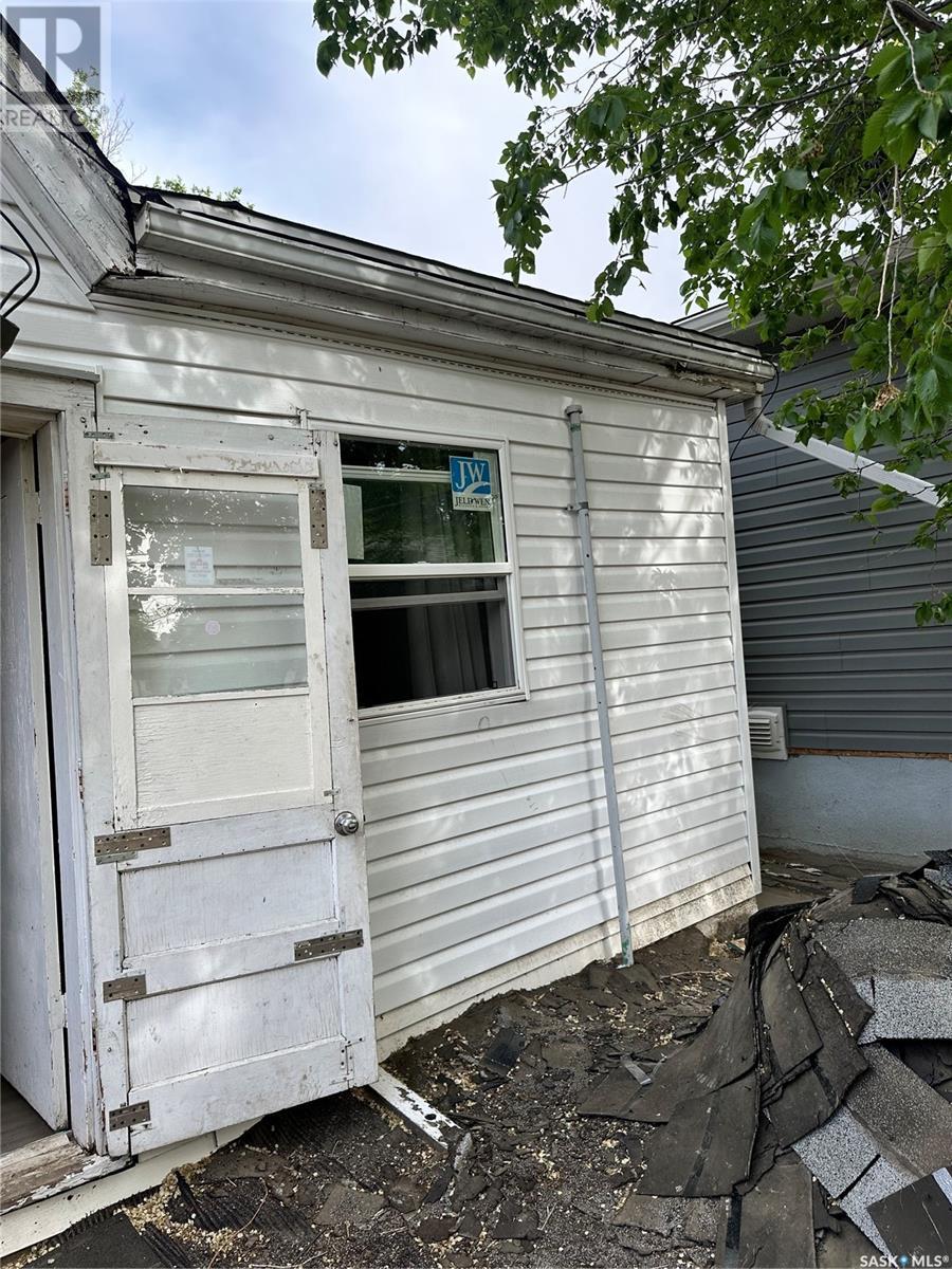 Single Family House Bungalow for Sale in  Alexandra STREET Regina 