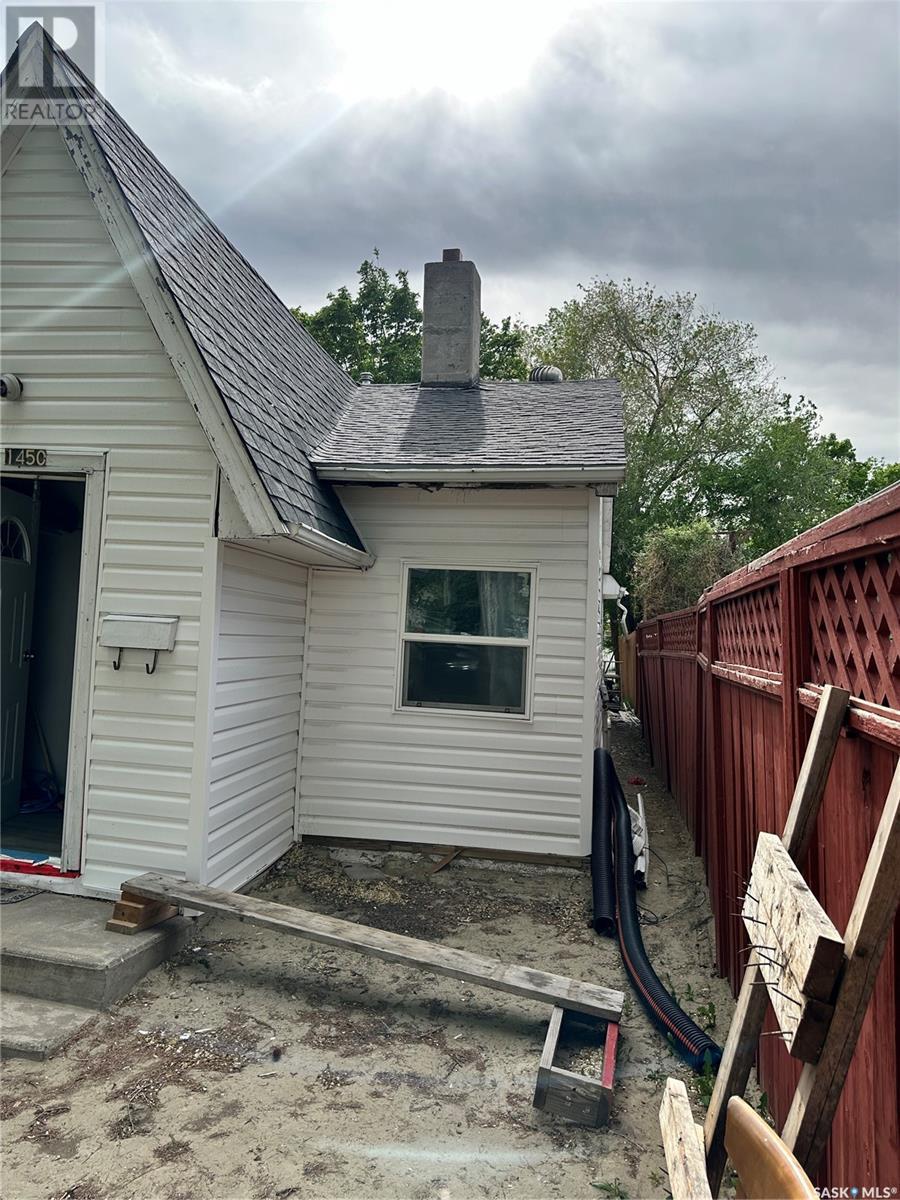 Single Family House Bungalow for Sale in  Alexandra STREET Regina 