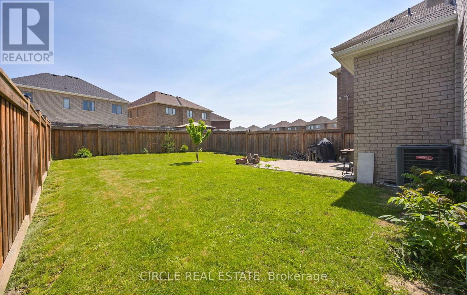 Photo 33 of 166 Sharpe Crescent, New Tecumseth ON