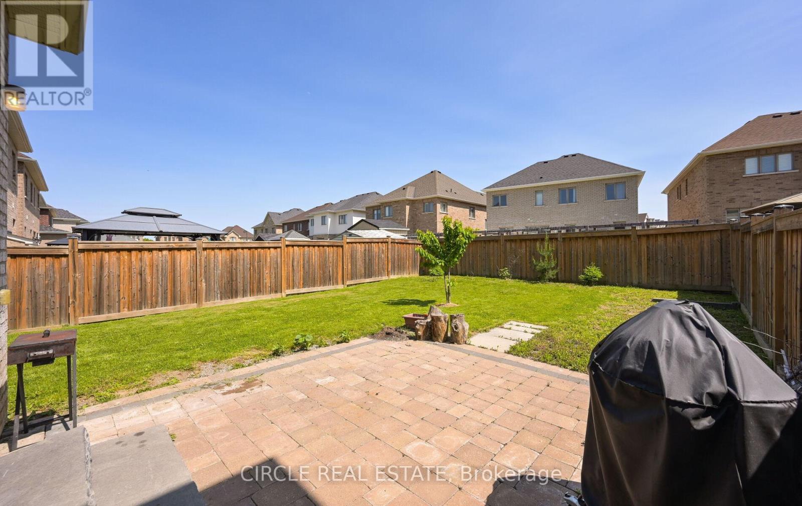 Photo 16 of 166 Sharpe Crescent, New Tecumseth ON