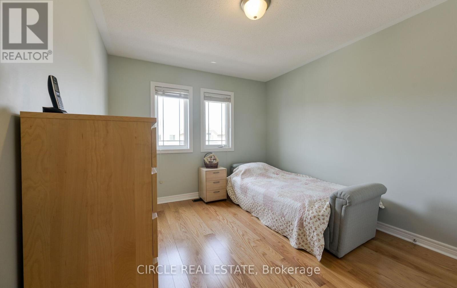 Photo 19 of 166 Sharpe Crescent, New Tecumseth ON