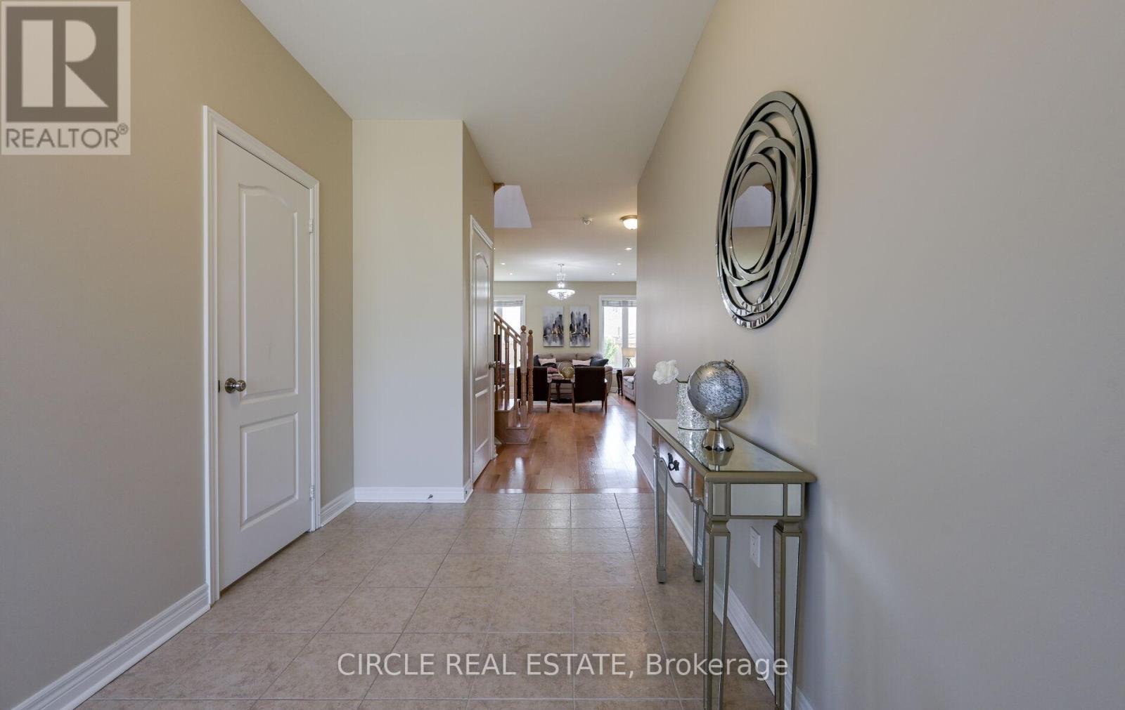 Photo 27 of 166 Sharpe Crescent, New Tecumseth ON