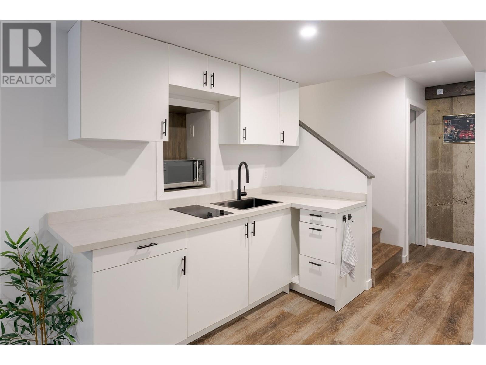  3475 McIver Road, West Kelowna