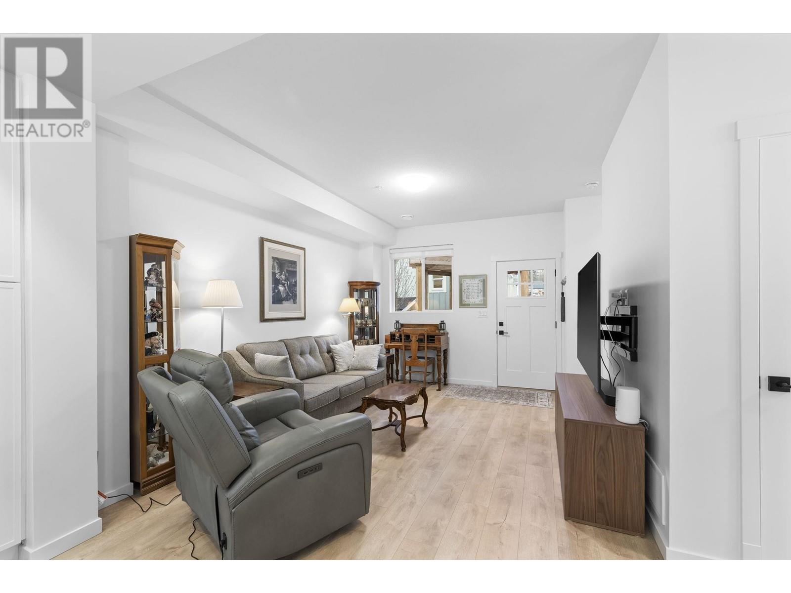 114 24951 112 AVENUE, Maple Ridge
