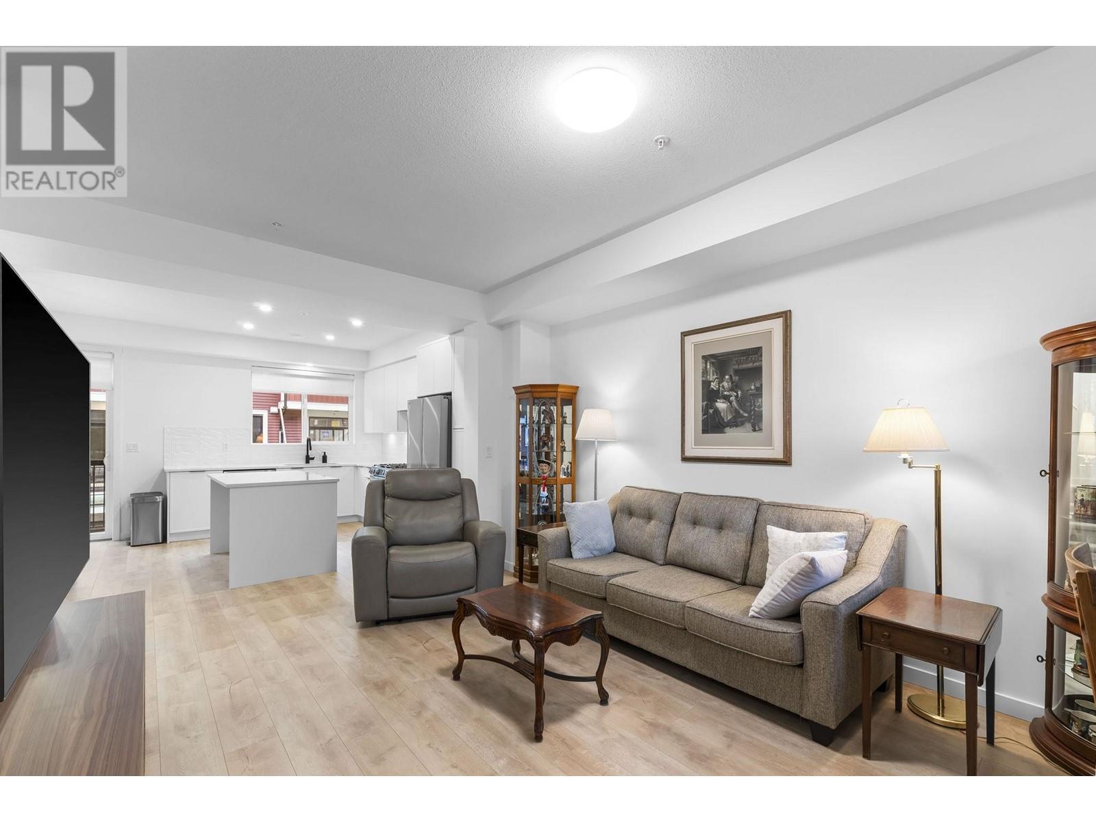 114 24951 112 AVENUE, Maple Ridge