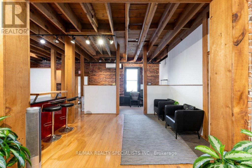 Photo 41 of 287 Queen Street S, Mississauga ON