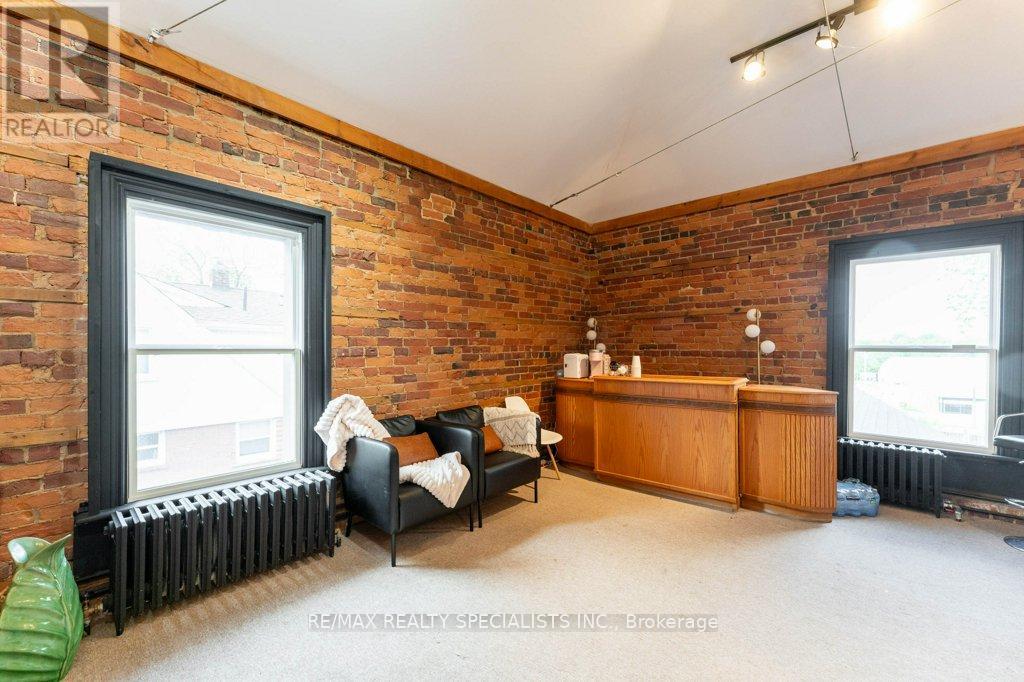 Photo 4 of 287 Queen Street S, Mississauga ON
