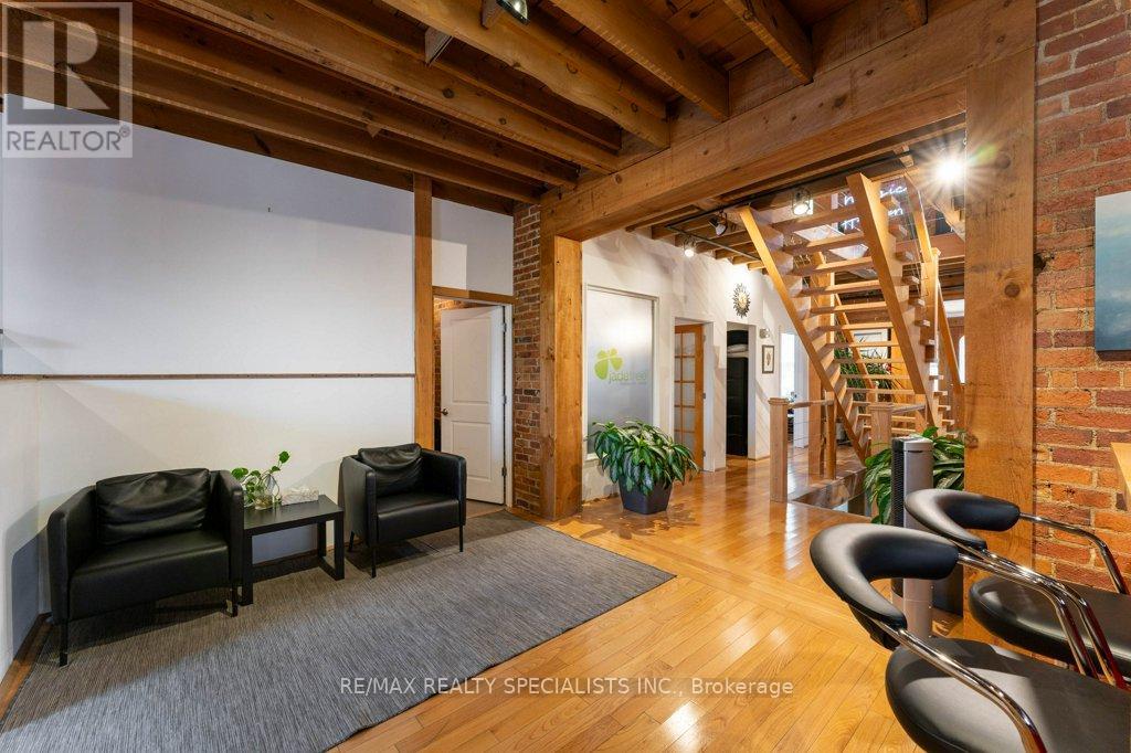 Photo 40 of 287 Queen Street S, Mississauga ON