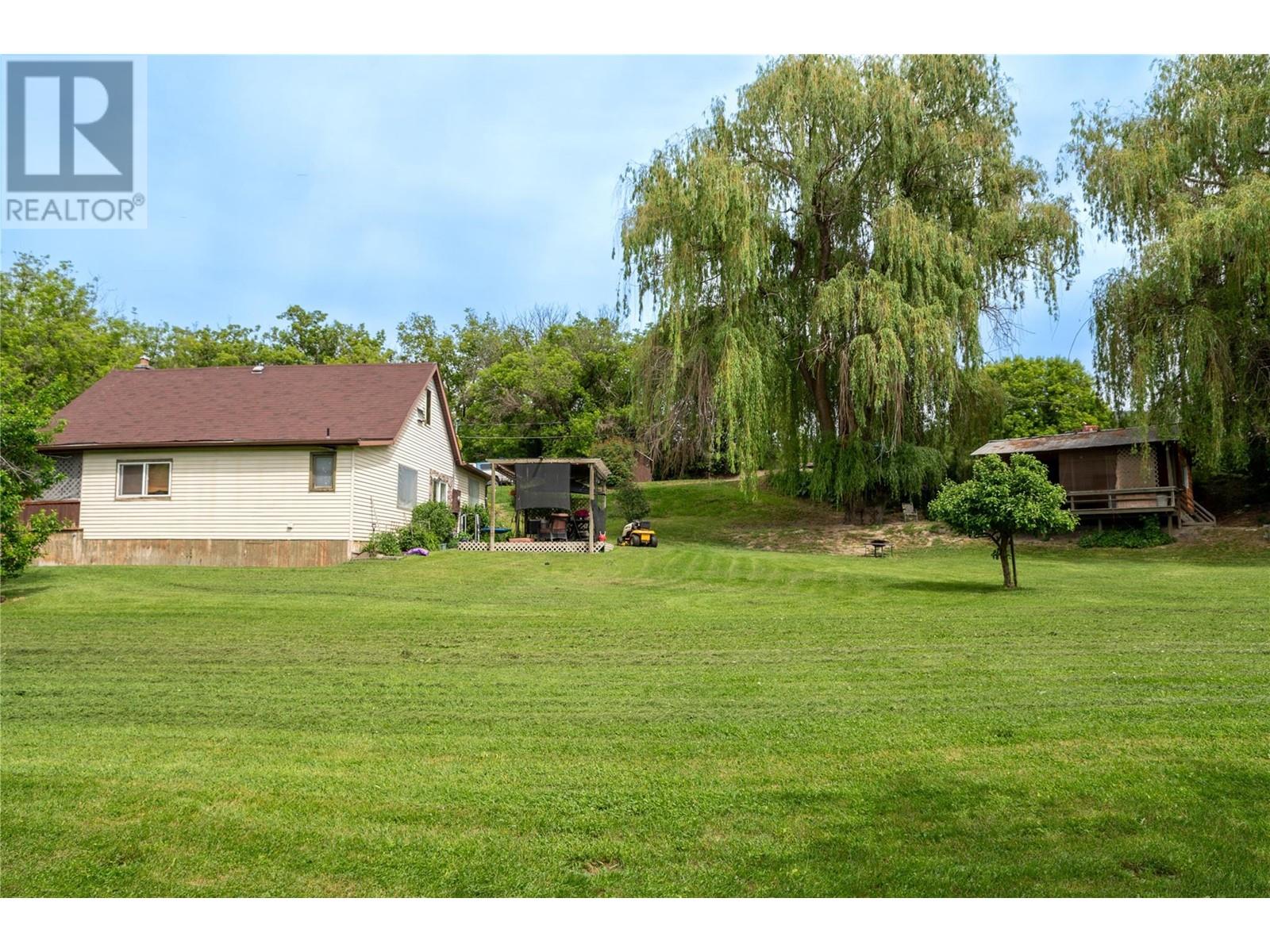 5902 Pleasant Valley Road, Vernon