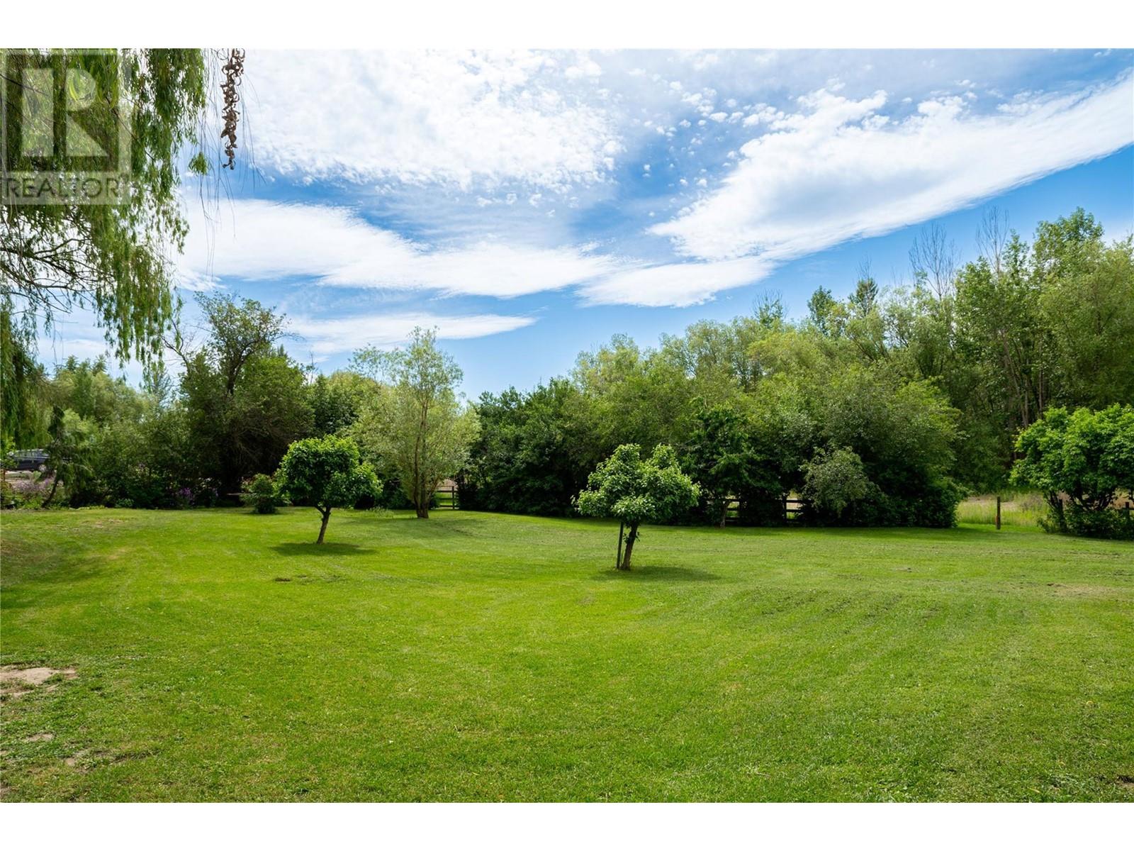 5902 Pleasant Valley Road, Vernon