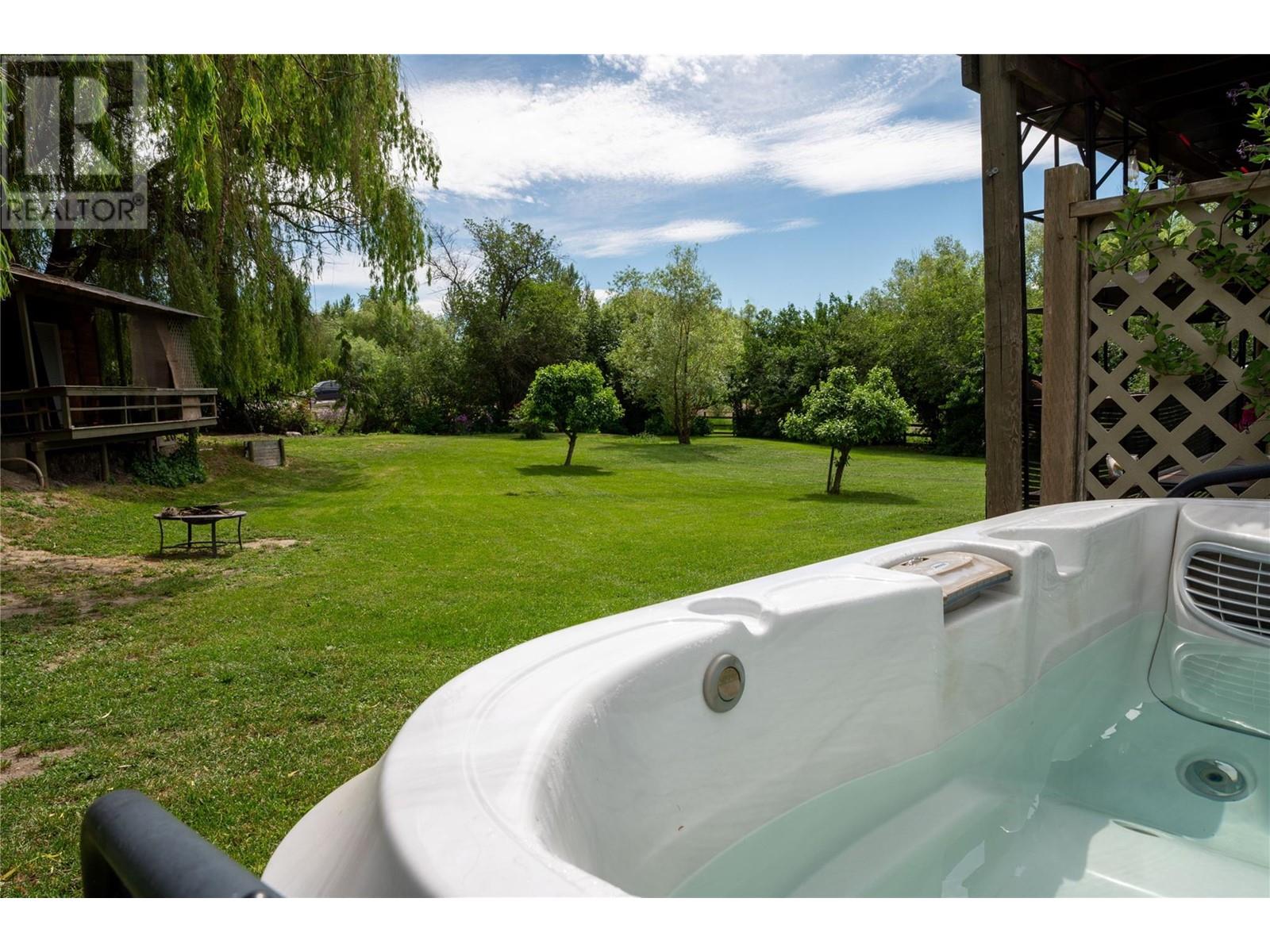 5902 Pleasant Valley Road, Vernon