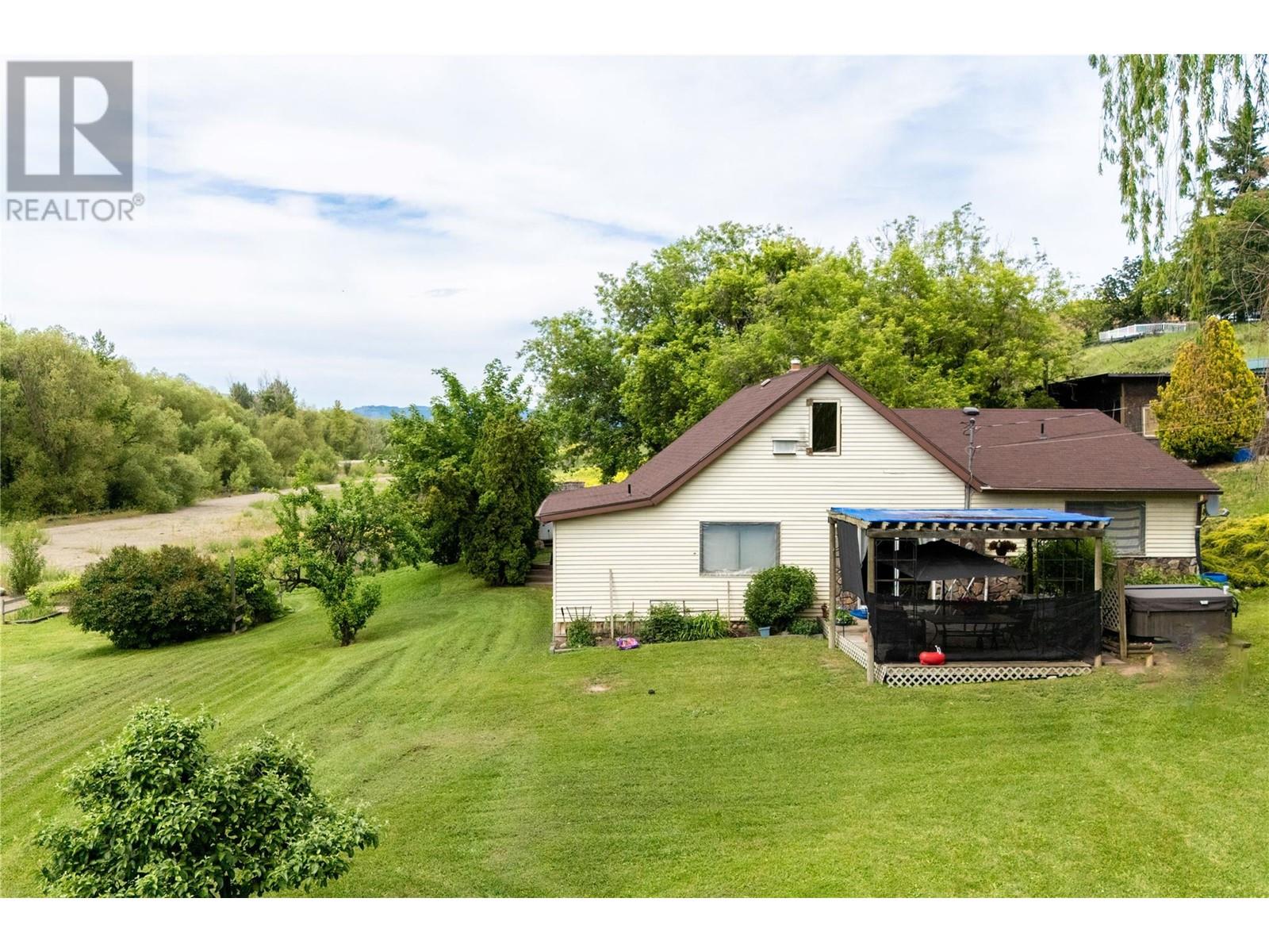 5902 Pleasant Valley Road, Vernon