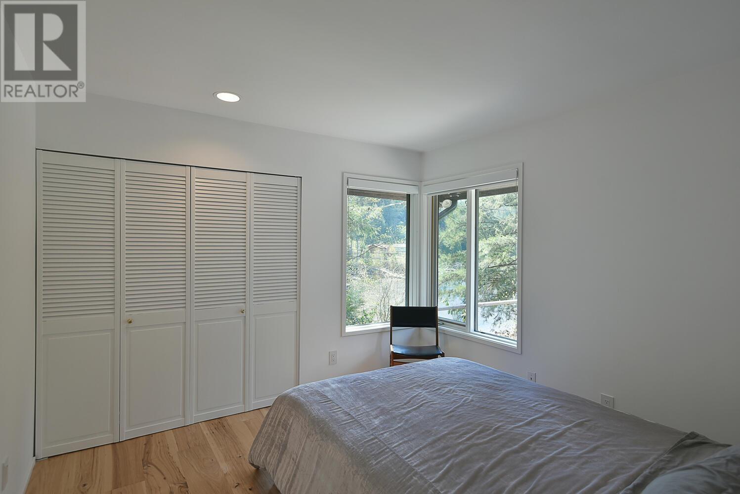13248 PORTERS ROAD, Madeira Park