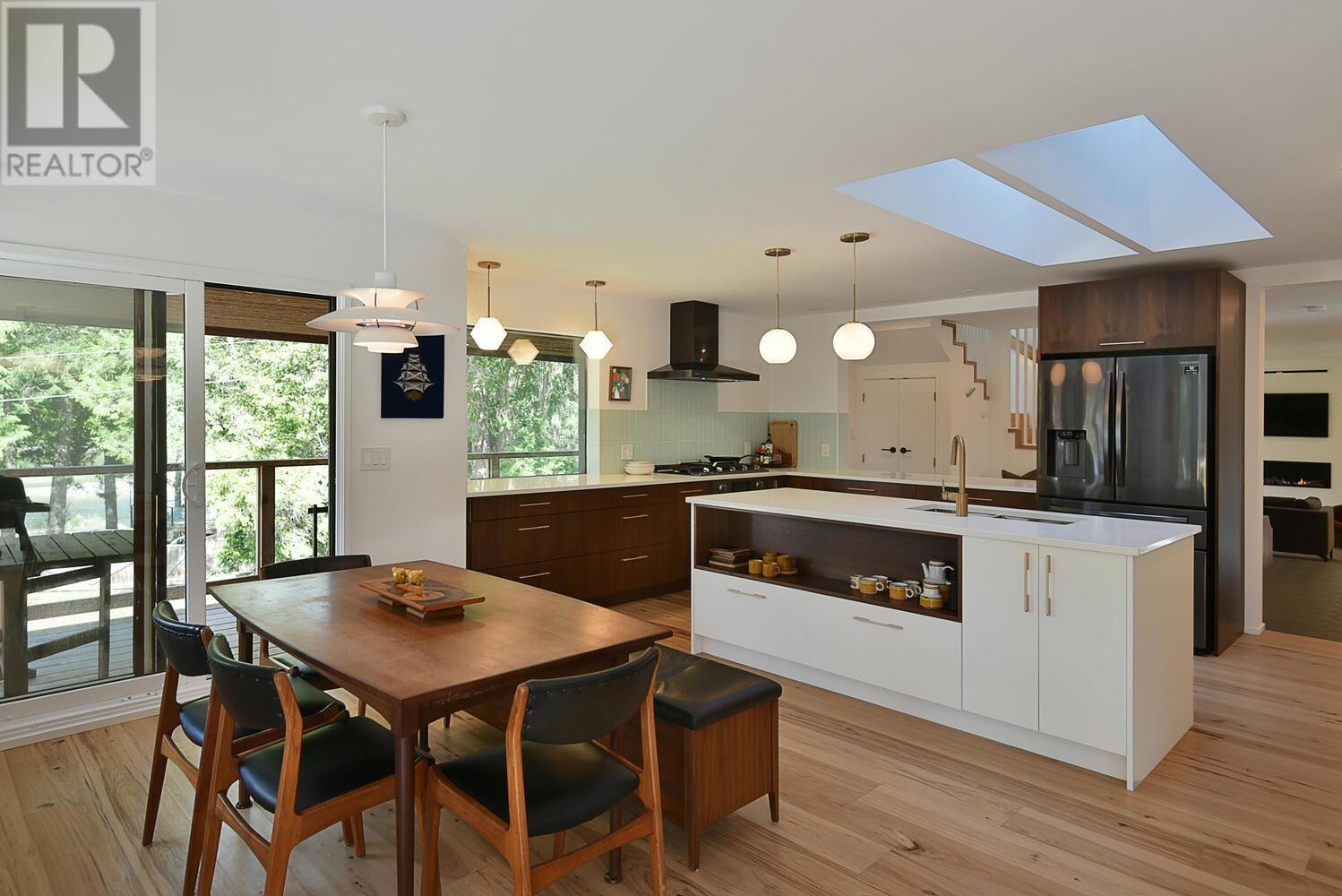 13248 PORTERS ROAD, Madeira Park
